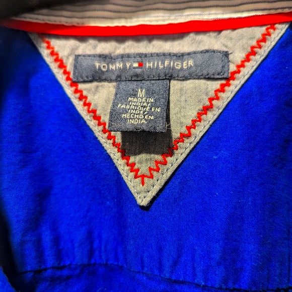 Tommy Hilfiger Women's Medium Top - Picture 3 of 3